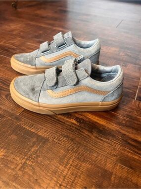 Vans Kids Gray Suede Sneakers with Gum Stripe